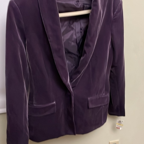 Beautiful, velvet Valore, ink, new with tags, size medium purple - Picture 3 of 4